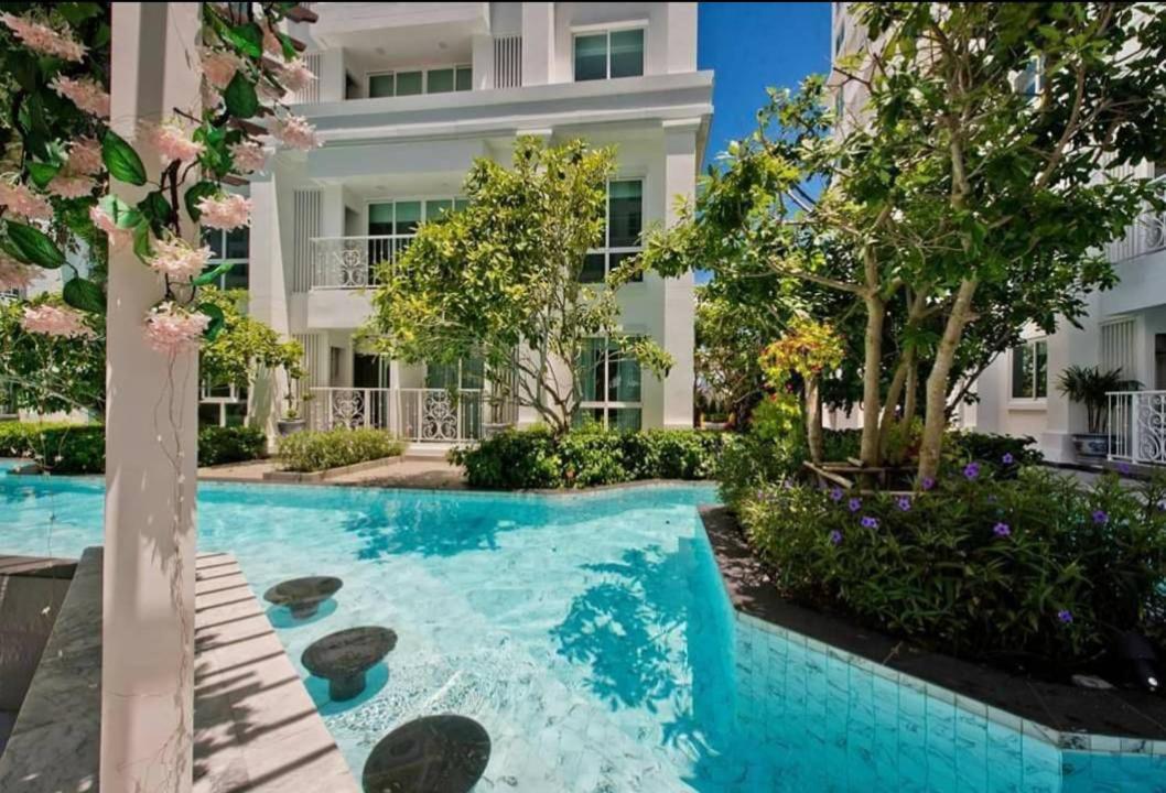 The Orient Resort And Spa By Lucky Rich Jomtien Beach Exterior photo
